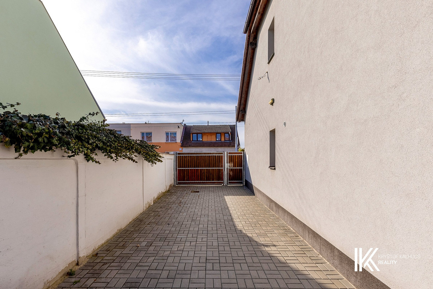 Pronájem kanceláře 131 m² – fotografie 3