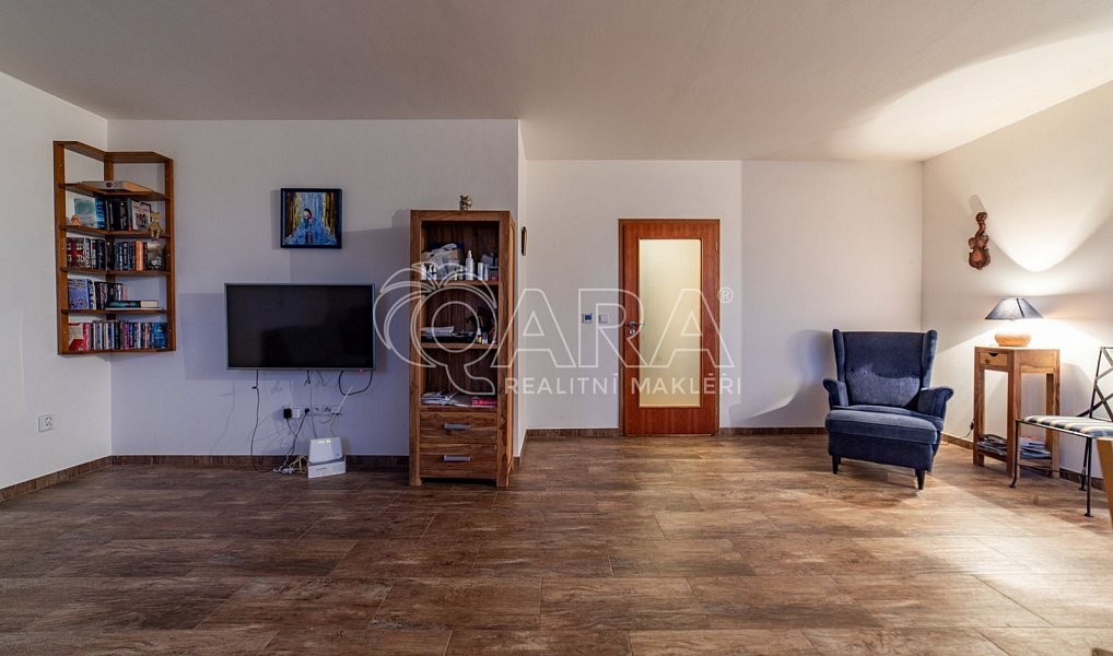 Prodej domu 105 m² s pozemkem 2 043 m², Lochovice – náhled fotky 9