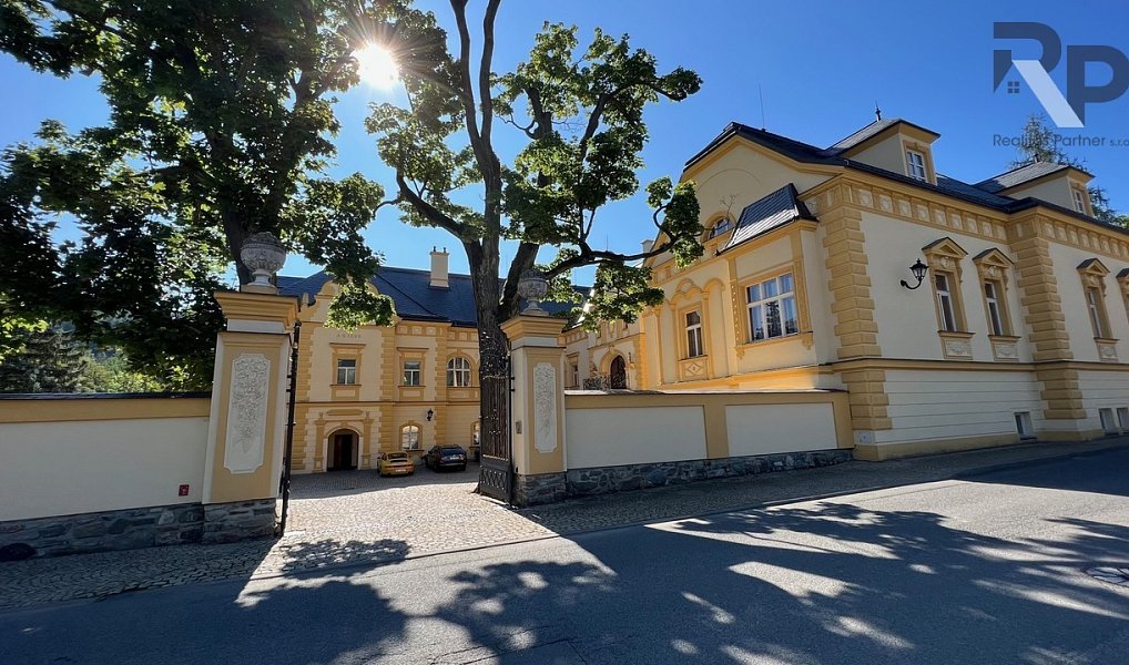Prodej stavebního pozemku 822 m², Sobotín – náhled fotky 8