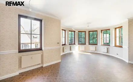 Prodej bytu 6+kk 537 m², Svahová, Karlovy Vary