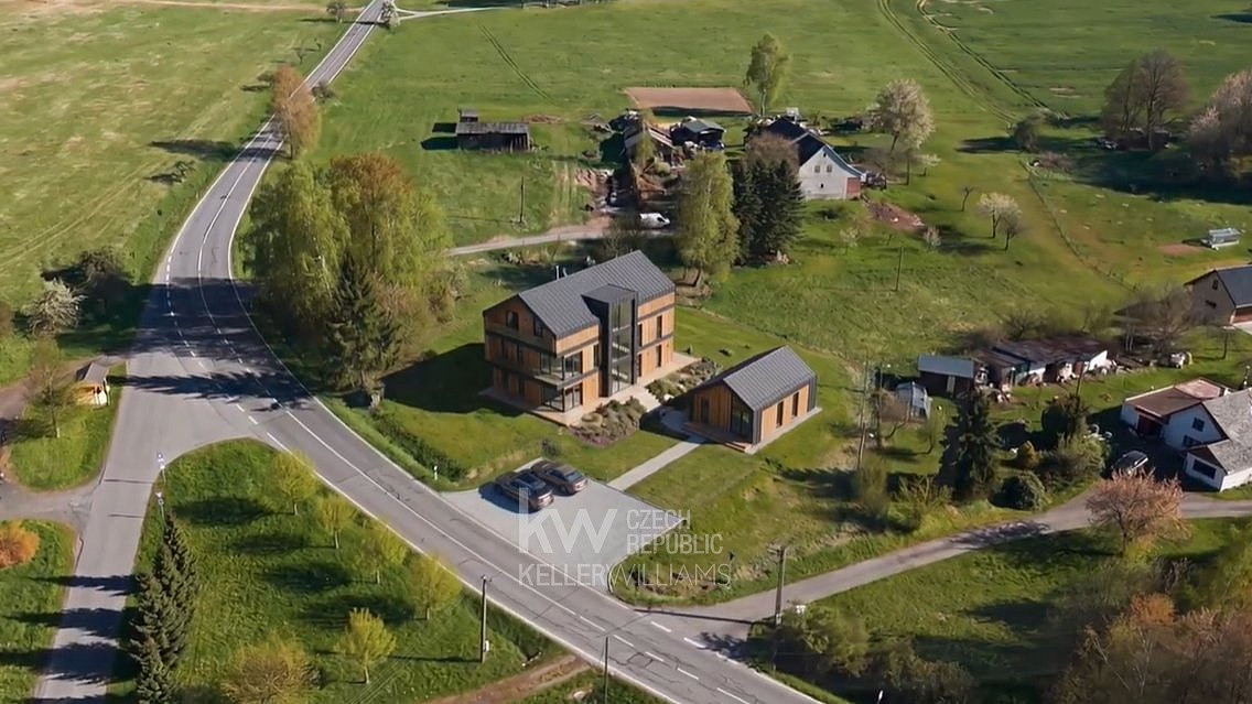 Prodej stavebního pozemku 1 882 m² — photo 2