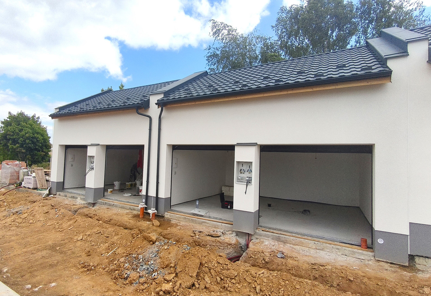 Prodej garáže 17 m2 s parkovacím místem, havl. brod, č.13 b — photo 4