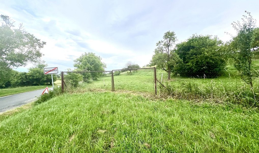 Prodej stavebního pozemku 896 m², Násedlovice – náhled fotky 12