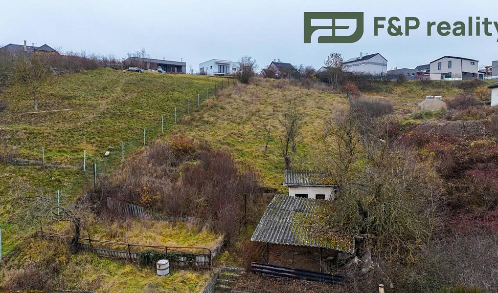 Prodej stavebního pozemku 810 m², Beroun – náhled fotky 2
