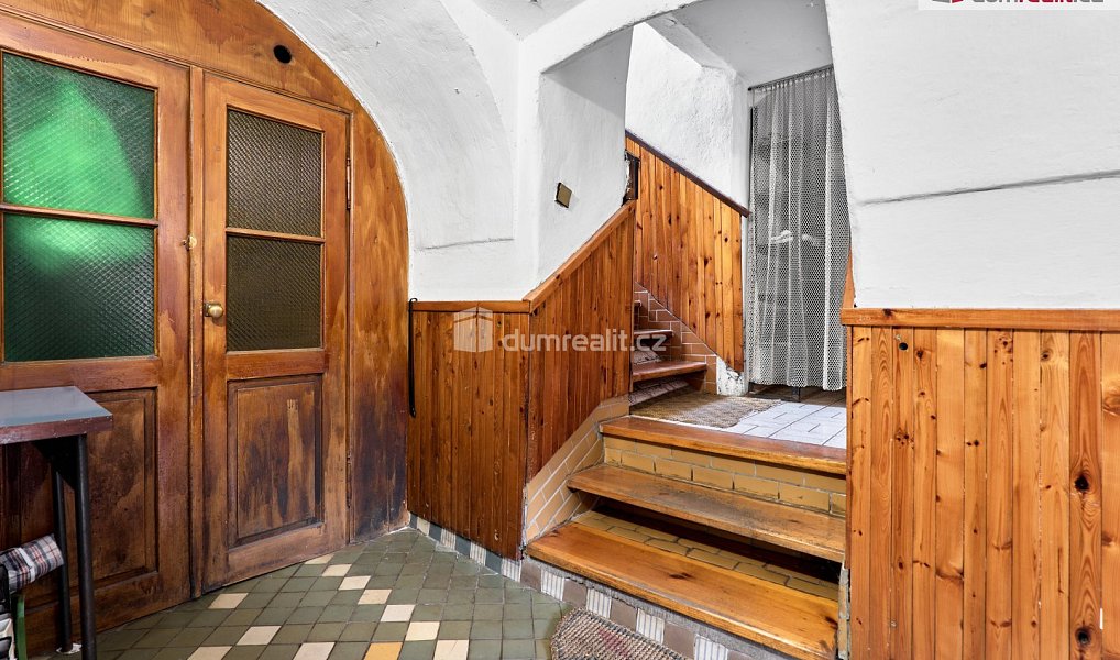 Prodej domu 260 m² s pozemkem 368 m², Žlutice – náhled fotky 3