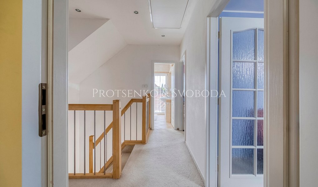 Prodej domu 185 m² s pozemkem 920 m², Hostivice – náhled fotky 13