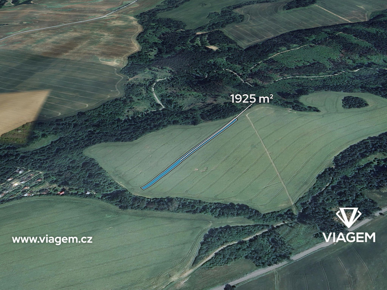 Prodej pole 1 925 m²