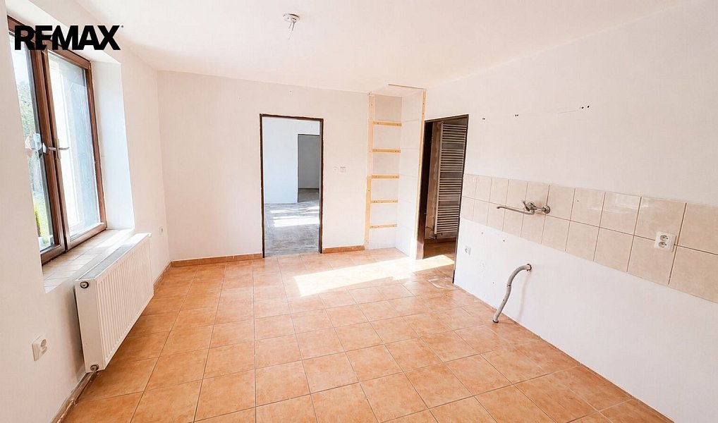 Prodej domu 230 m² s pozemkem 260 m², Rynárec – náhled fotky 2