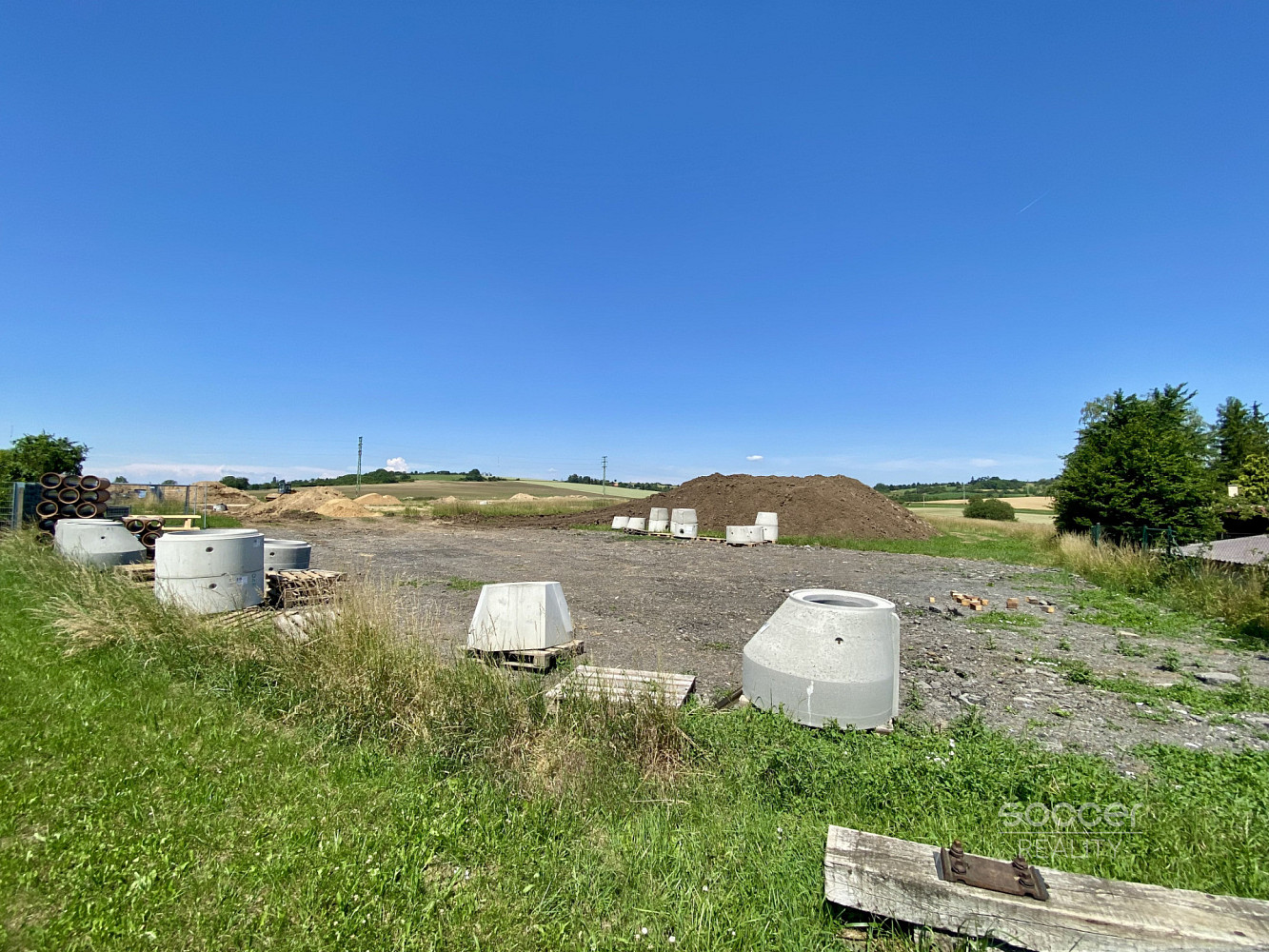 Prodej stavebního pozemku 1 056 m²