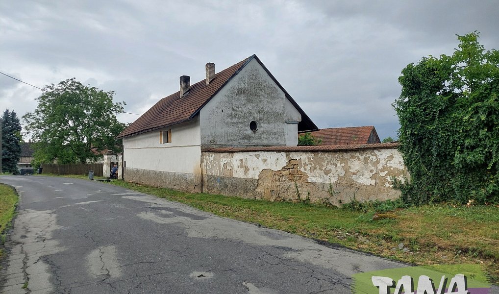 Prodej domu 150 m² s pozemkem 1 733 m², Boreč – náhled fotky 2