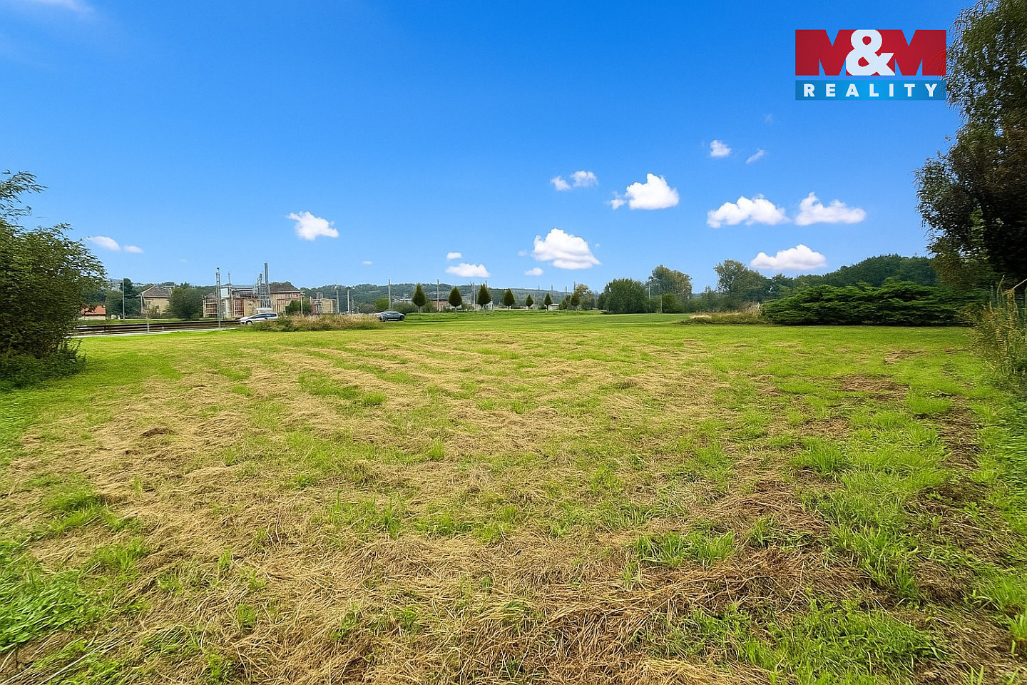 Prodej stavebního pozemku 1 500 m² — photo 2
