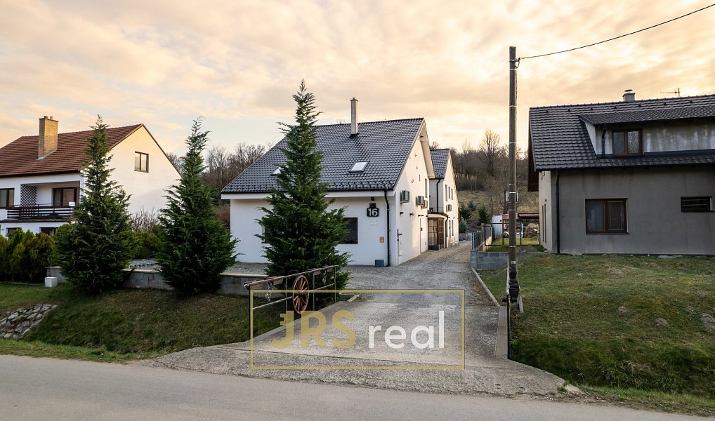 Prodej ubytovacího objektu 530 m², Kurdějov – náhled fotky 13