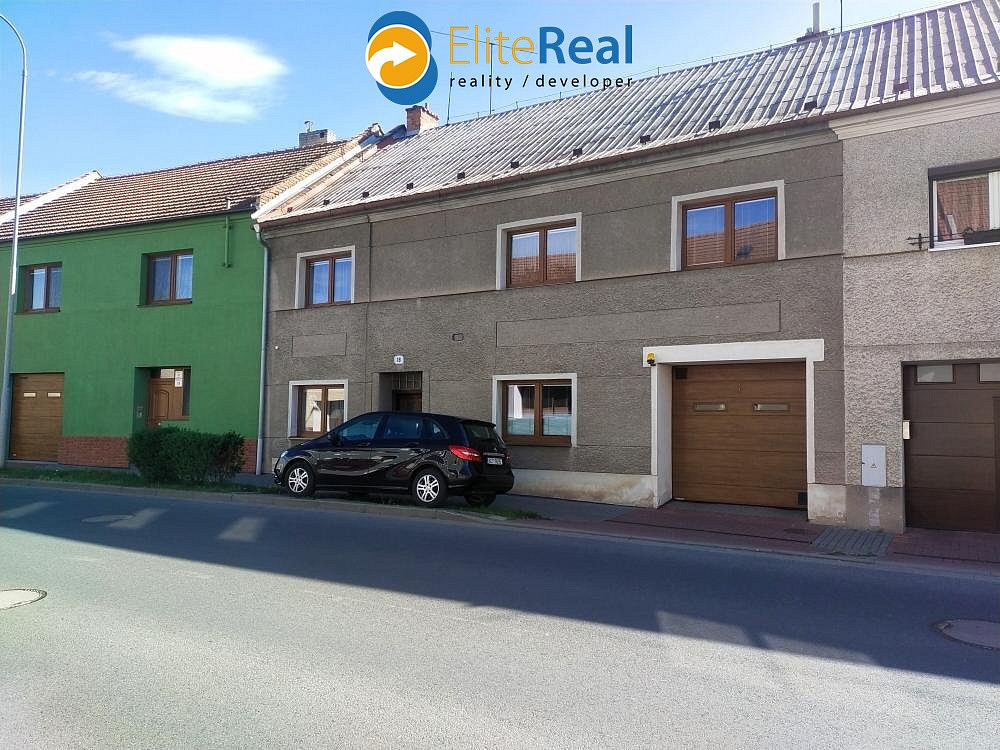 Prodej domu 200 m² s pozemkem 2 547 m²