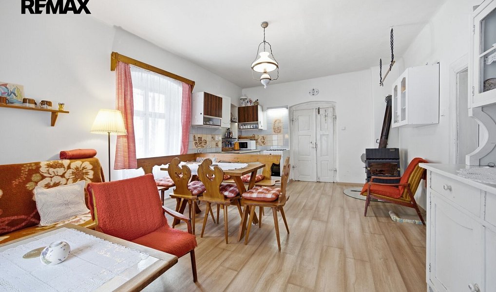 Prodej domu 98 m² s pozemkem 360 m², Všetaty – náhled fotky 2