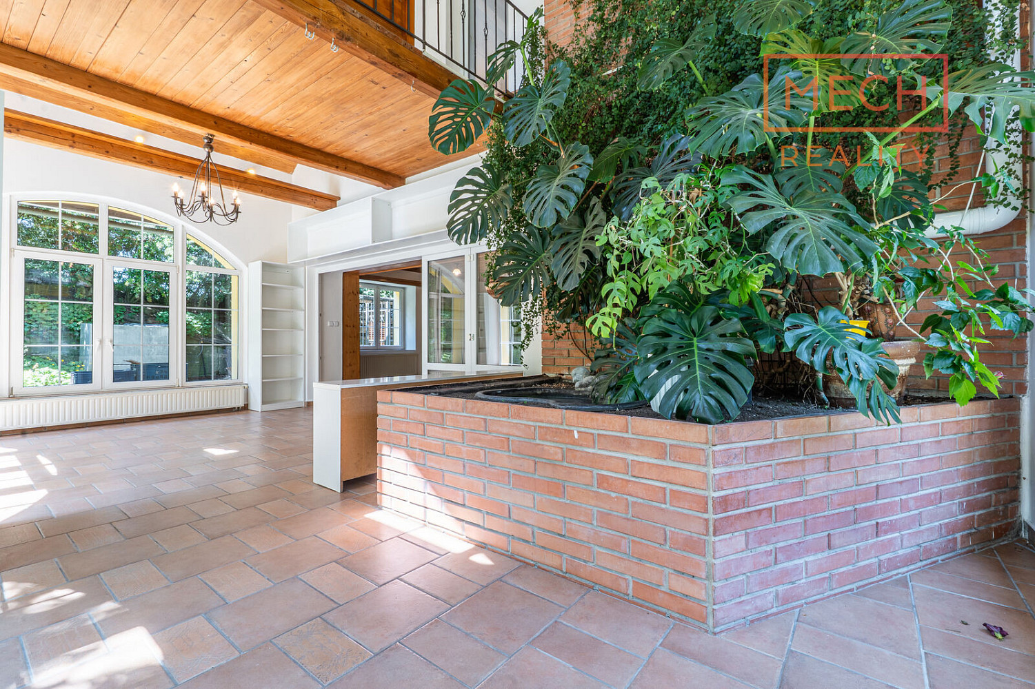 Prodej domu 280 m² s pozemkem 603 m² – fotografie 3