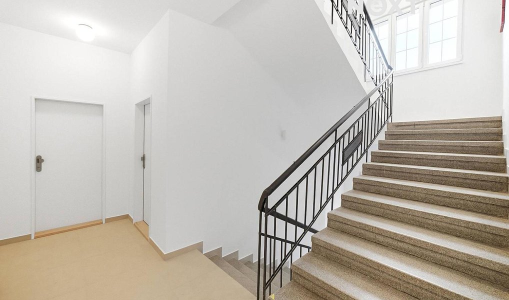 Prodej bytu 1+kk 28 m², Praha – náhled fotky 7