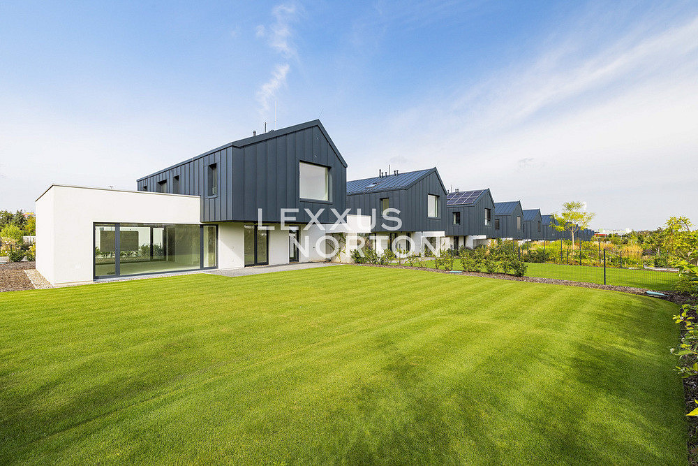 Prodej domu 172 m² s pozemkem 1 118 m²