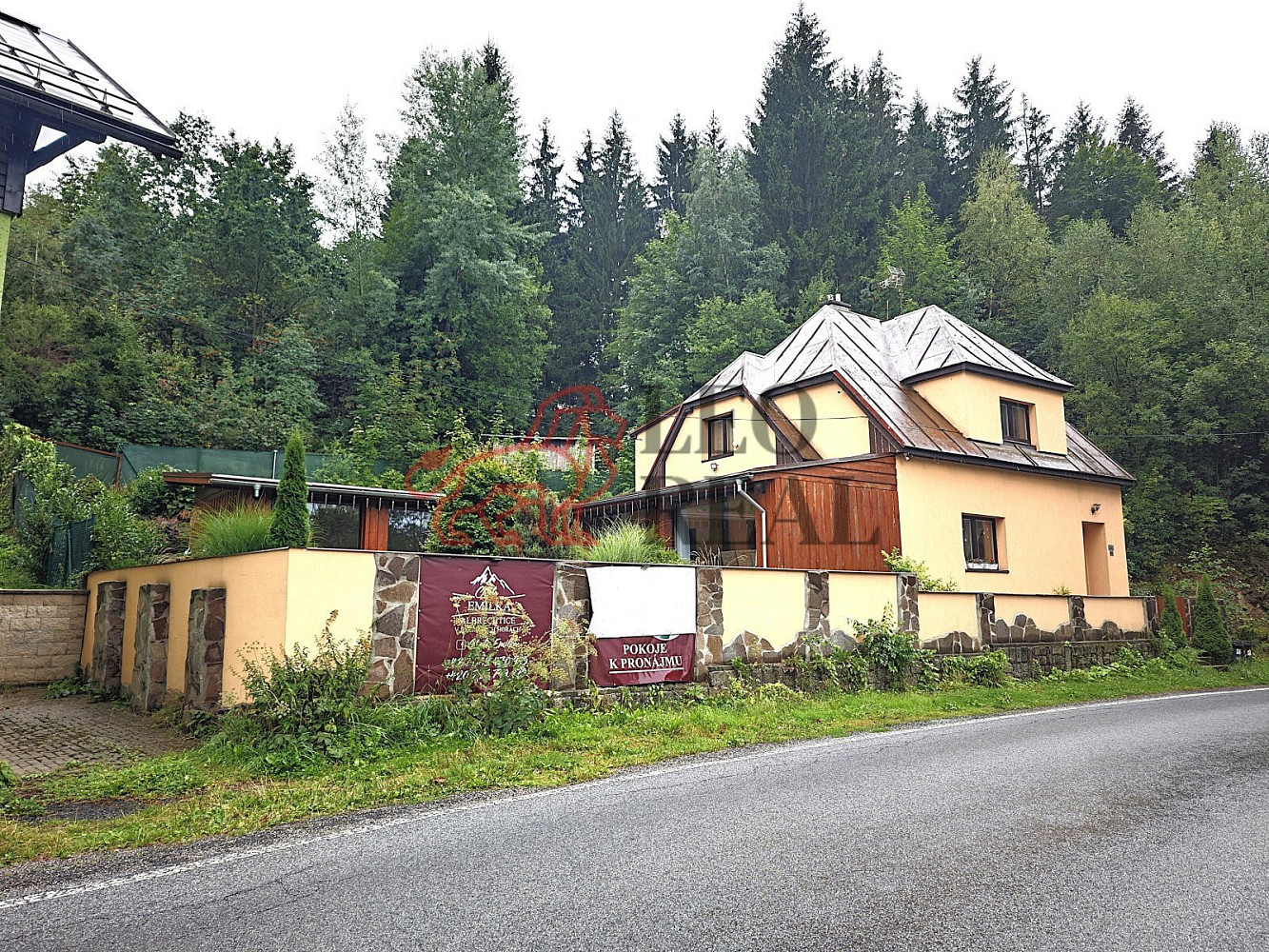 Prodej domu 350 m² s pozemkem 633 m²
