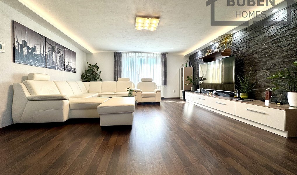 Prodej domu 414 m² s pozemkem 939 m², Bor – náhled fotky 3