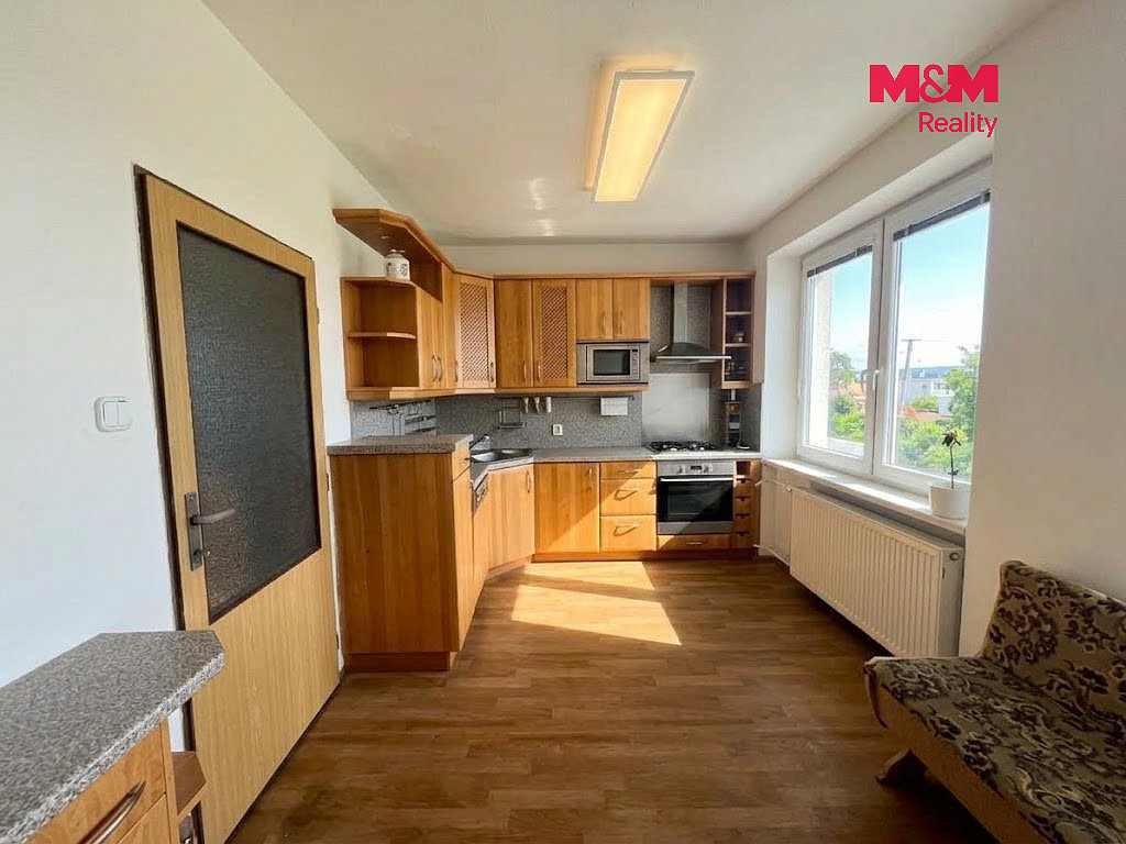 Pronájem domu 120 m² s pozemkem 995 m² – fotografie 2