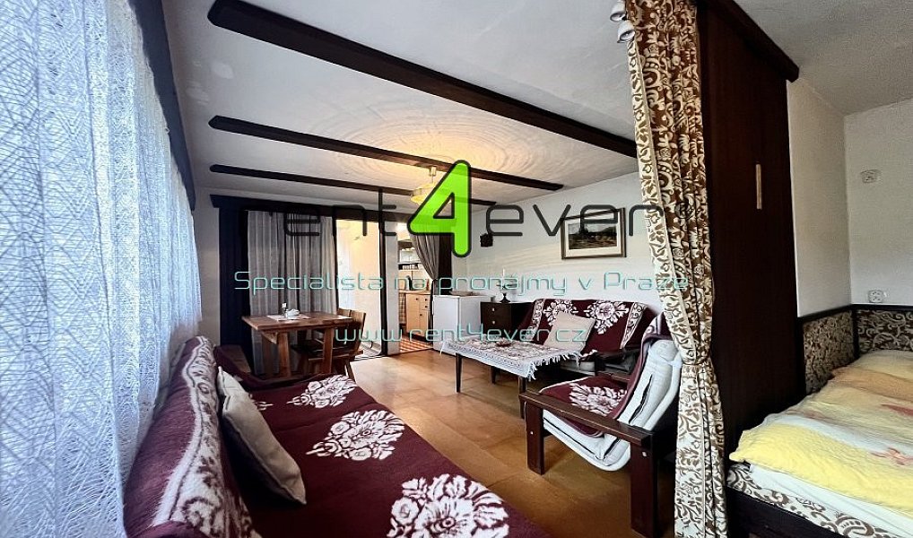 Pronájem domu 30 m² s pozemkem 160 m², Jesenice – náhled fotky 8