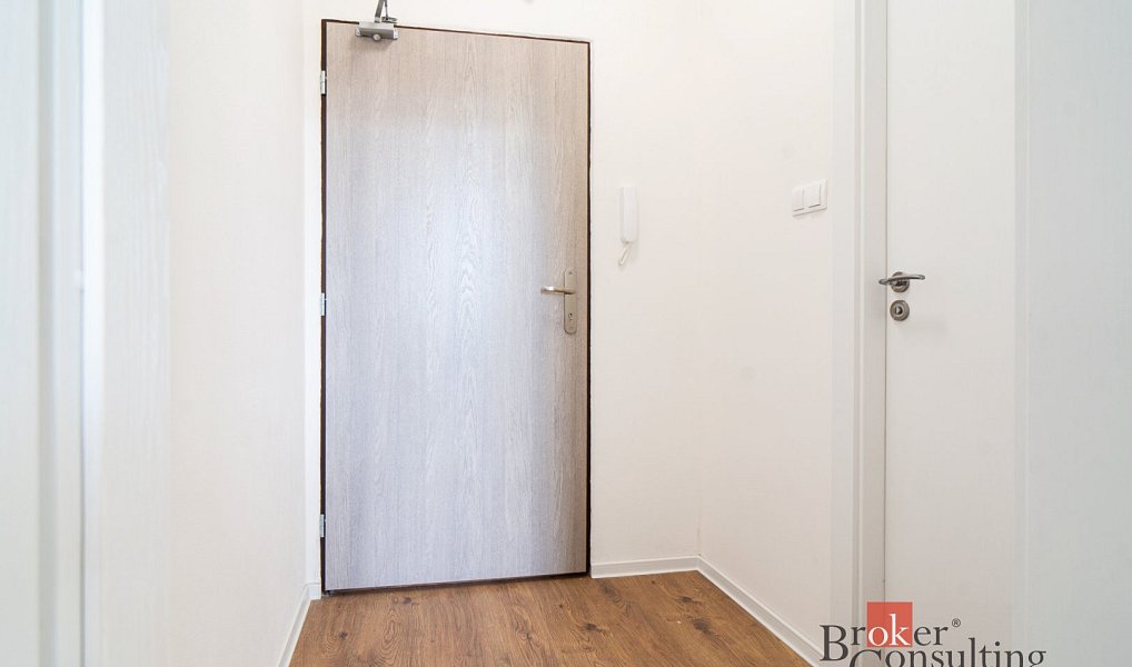 Prodej bytu 1+kk 25 m², Ostrava – náhled fotky 12