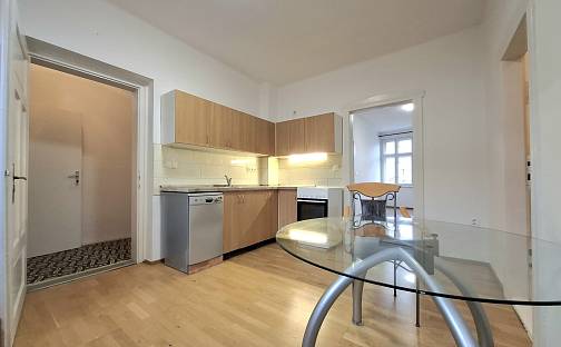 Pronájem bytu 2+1 70 m², Šubertovo nám., Dobruška, okres Rychnov nad Kněžnou