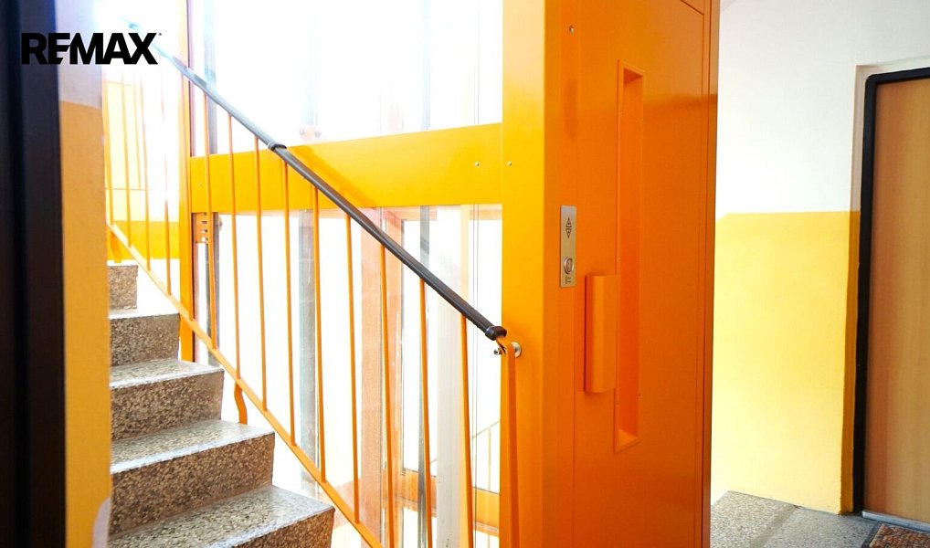 Prodej bytu 2+1 64 m², Nové Strašecí – náhled fotky 17