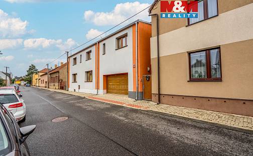 Prodej domu 203 m² s pozemkem 654 m², Prostřední, Hostivice, okres Praha-západ
