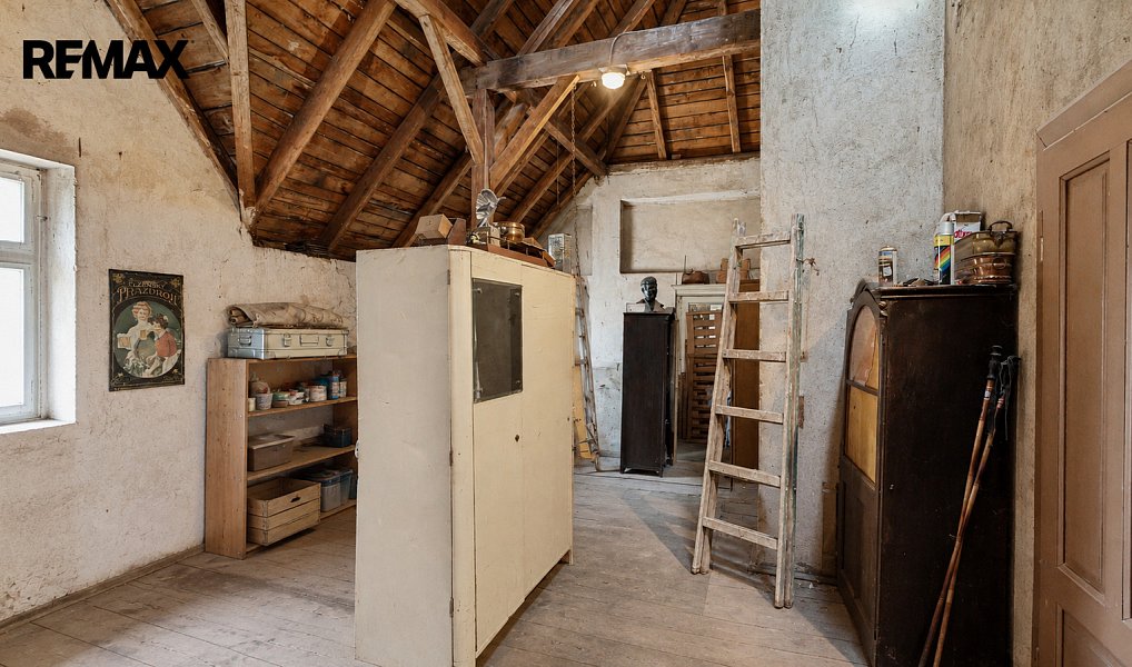 Prodej domu 250 m² s pozemkem 2 111 m², Třebestovice – náhled fotky 12