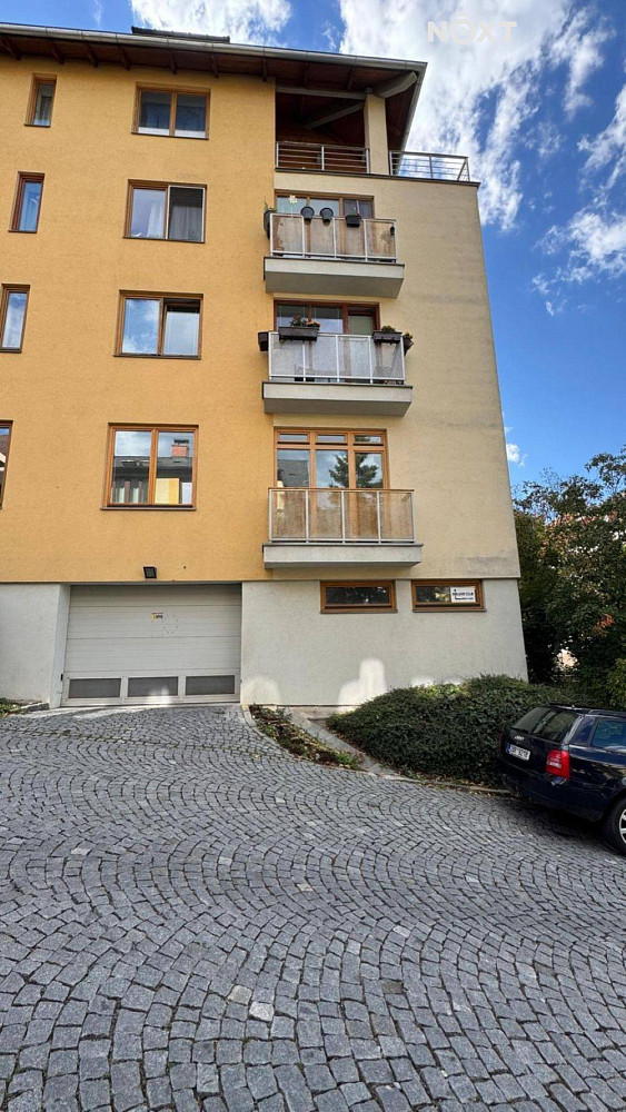 Pronájem ostatní Garážové stání, 15m2, Praha, Praha 6, Břevnov