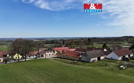 Prodej domu 768 m² s pozemkem 394 m², Dolní Bukovsko - Horní Bukovsko, okres České Budějovice