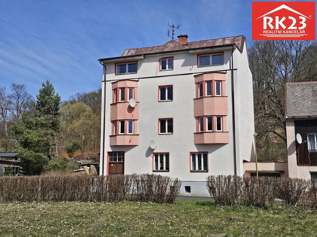 Prodej nájemního domu, činžáku 306 m²
