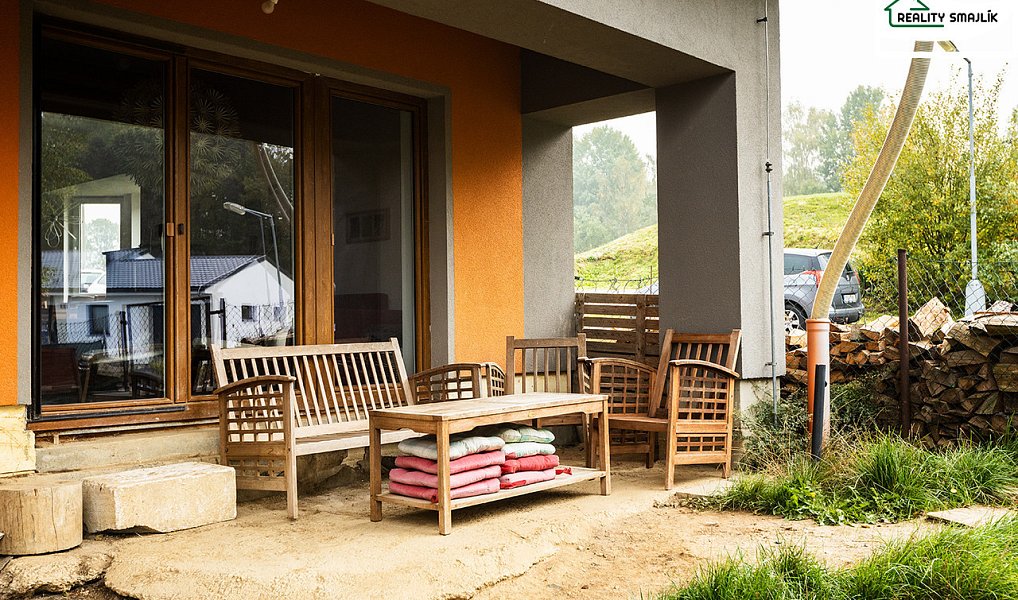 Prodej domu 250 m² s pozemkem 1 048 m², Pomezí nad Ohří – náhled fotky 21