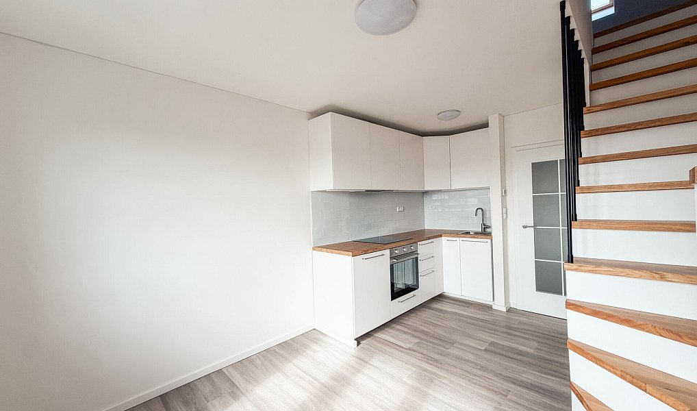 Pronájem bytu 1+1 28 m², Praha – náhled fotky 3