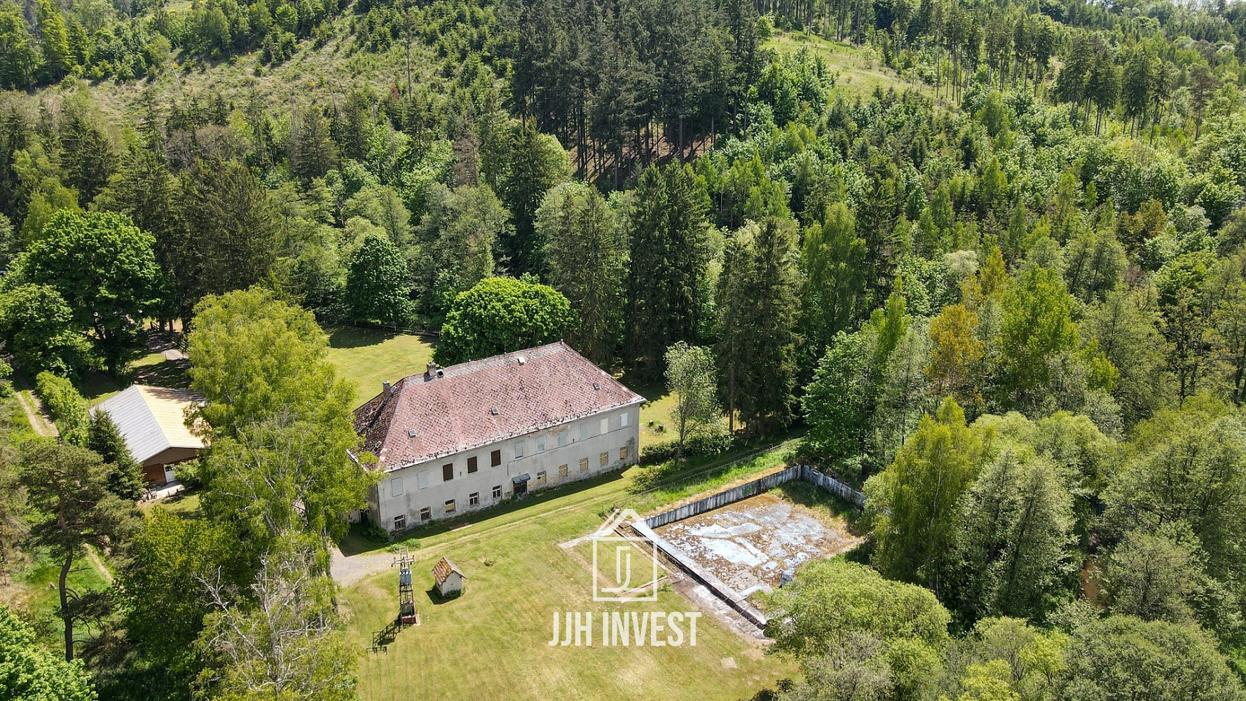 Prodej historické vily / bývalého hotelu s potenciálem Mariánskolázeňsko – pohled 4