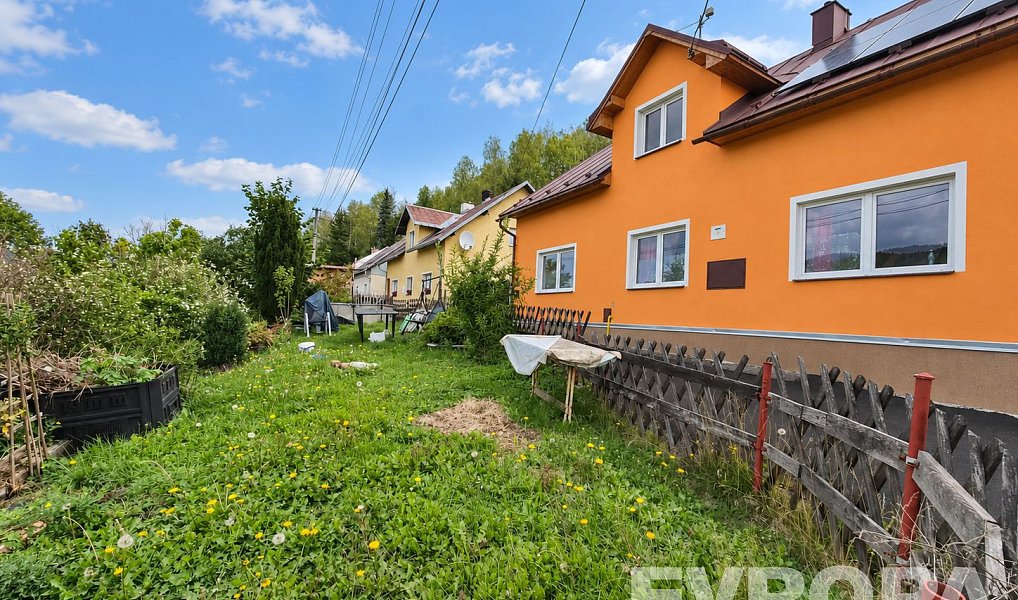 Prodej domu 240 m² s pozemkem 383 m², Kraslice – náhled fotky 2