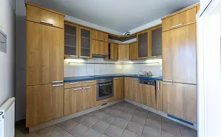 Pronájem bytu 3+1 98 m², Pod kapličkou, Praha 3 - Žižkov