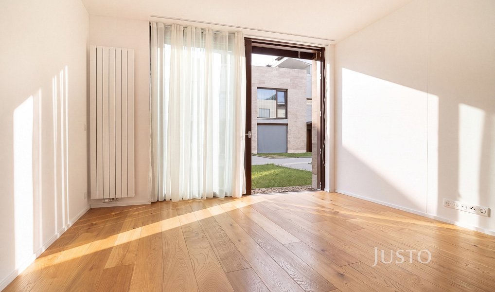 Prodej domu 279 m² s pozemkem 259 m², Praha – náhled fotky 8