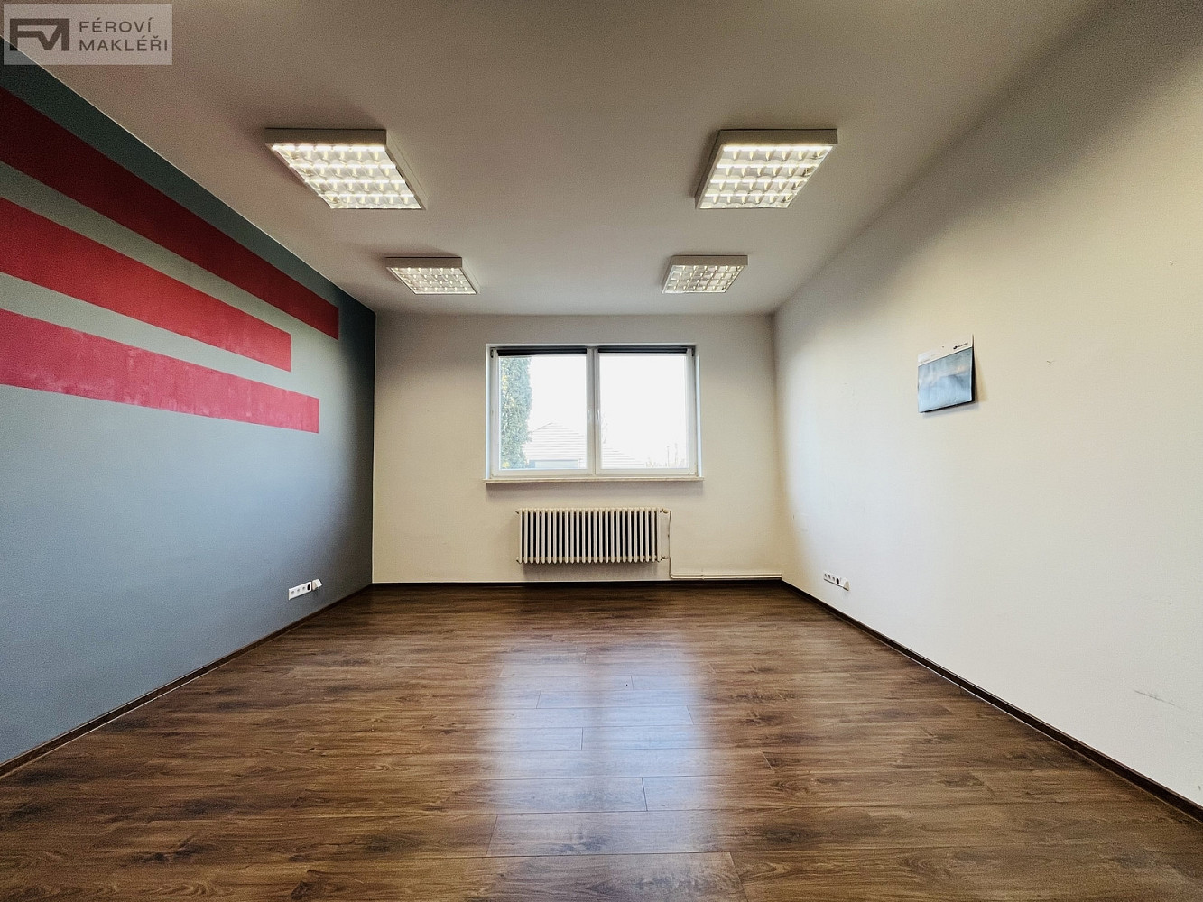 Pronájem kanceláře 1 053 m² — photo 2
