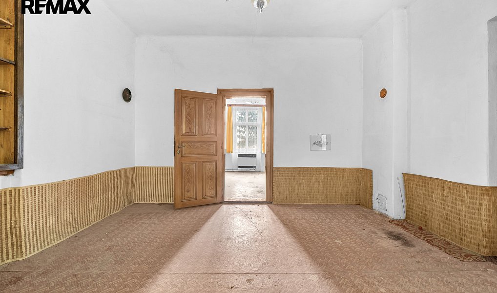 Prodej domu 370 m² s pozemkem 4 375 m², Luštěnice – náhled fotky 15