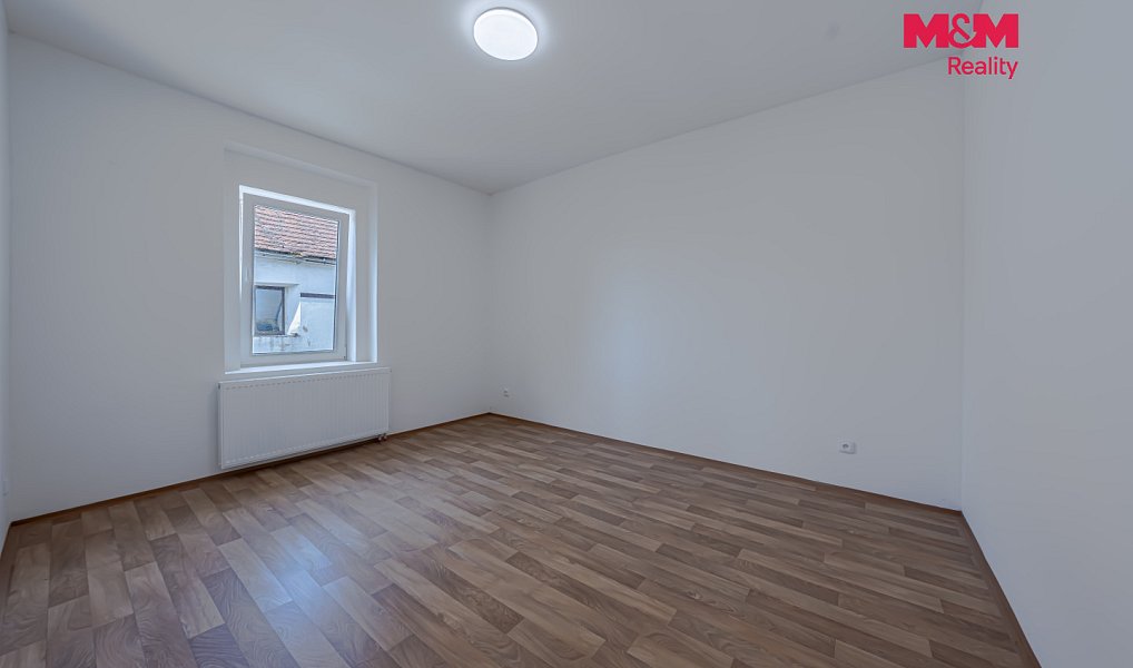 Pronájem domu 302 m² s pozemkem 421 m², Vrátno – náhled fotky 14