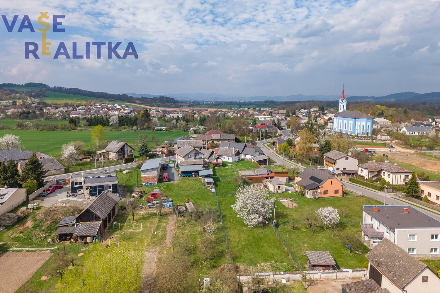 Prodej stavebního pozemku 2 325 m² – fotografie 4