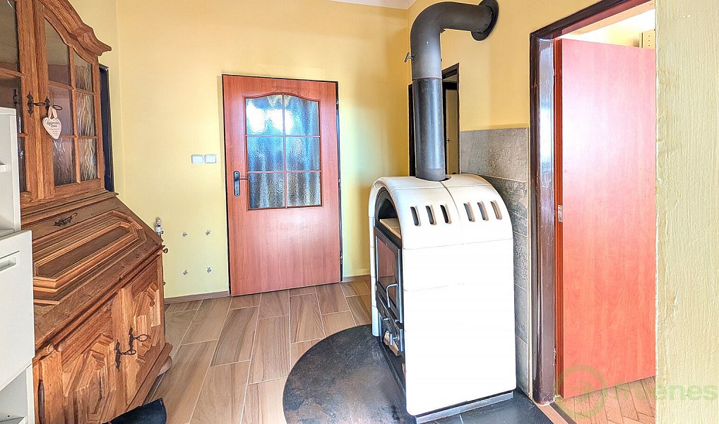 Prodej domu 216 m² s pozemkem 2 040 m², Dobřenice – náhled fotky 13