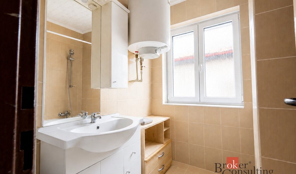 Prodej domu 200 m² s pozemkem 676 m², Třemošná – náhled fotky 14