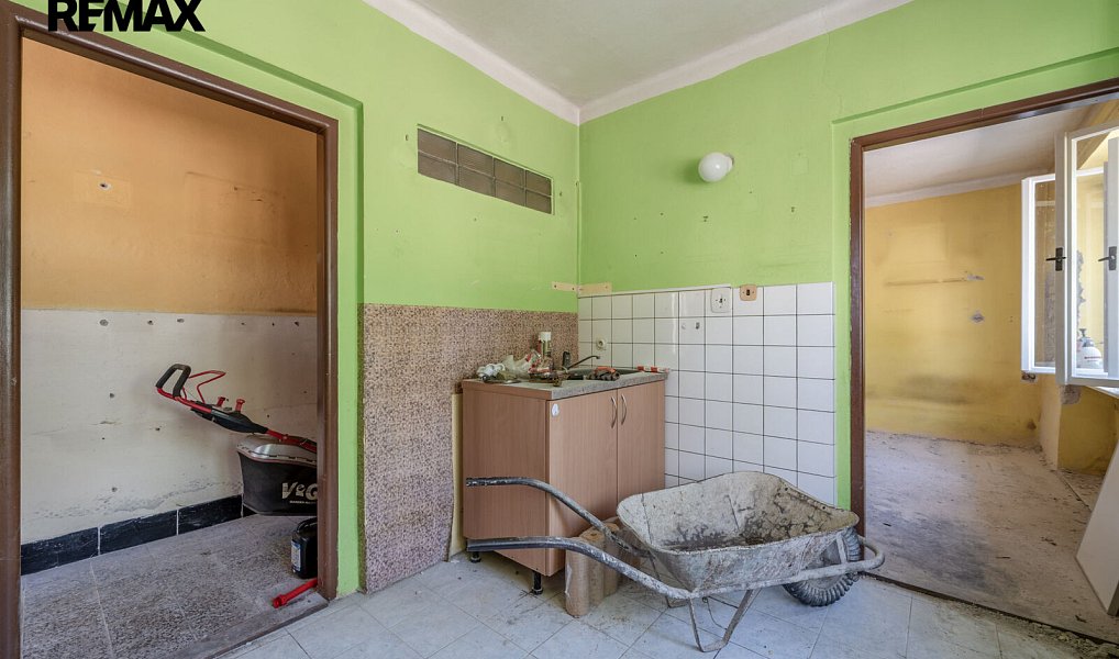 Prodej domu 230 m² s pozemkem 941 m², Kvasiny – náhled fotky 19