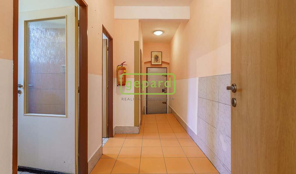 Pronájem obchodních prostor 112 m², Karlovy Vary – náhled fotky 13