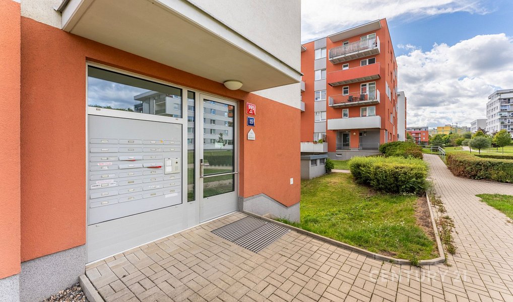 Prodej bytu 1+kk 34 m², Praha – náhled fotky 19
