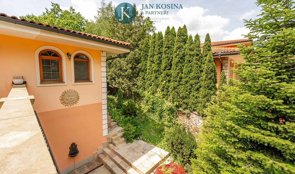 Prodej domu 236 m² s pozemkem 921 m², Hrusice – náhled fotky 52