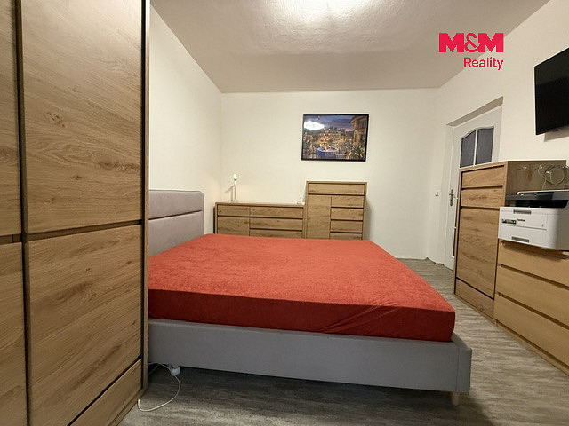 Pronájem bytu 4+1 85 m² – fotografie 2